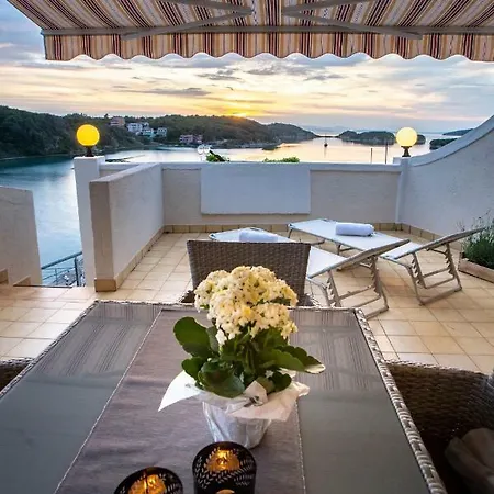 Beach Suite Nina Supetarska Draga Exterior photo