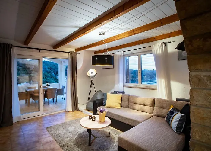 Beach Suite Nina
